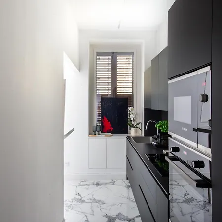 Romantic Colosseum - Luxury